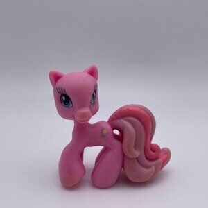 My Little Pony (MLP) Pinkie Pie 2008 Mini Figure (Missing Hair) (SKU: 426TO)